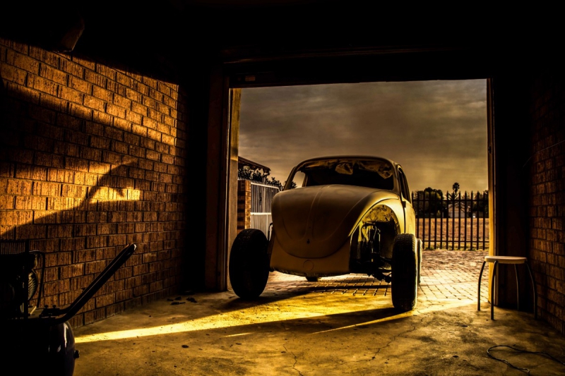 carrosserie-ILONSE-min_car_garage_volkswagen_sunset_vw_beetle-81658